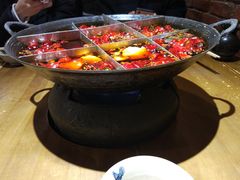 -白乐天毛肚火锅馆(解放碑店)