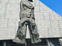 -侵华日军南京大屠杀遇难同胞纪念馆-停车场