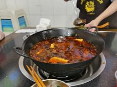-鸿顺老铁锅美蛙鱼府(解放碑店)