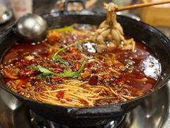 -鸿顺老铁锅美蛙鱼府(解放碑店)