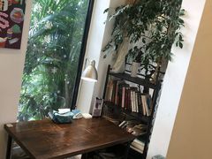 靠窗位-默迹咖啡馆
