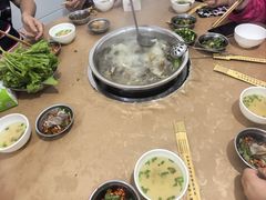 -黑竹沟新场牛肉火锅