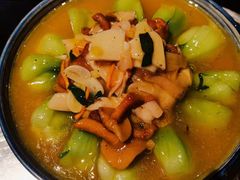 海鲜松菌浸时蔬-莫家传承菜(耗儿鱼特色店)