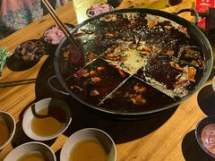 -岗上渣渣老火锅(两路口店)