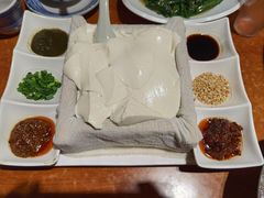 -95号酱骨·一块豆腐(展春园西路店)
