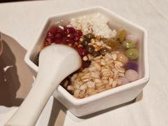 -江城小馆陕南妈妈菜·全球旅行餐厅(钟楼店)