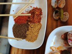 -哈尔滨小酒馆·鲜肉现穿自助烧烤(康新花园店)