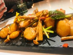 -荟廷·晶萃(陆家嘴尚悦湾店)