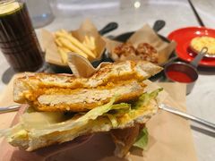 -必胜客(东大桥店)