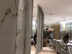 -香港百合居(LCM置汇旭辉广场店)