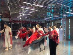 -泫舞舞蹈工作室