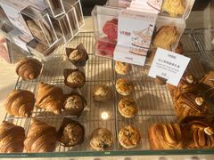 -VERIE BAKEHOUSE