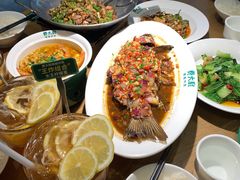 -费大厨辣椒炒肉(万家丽一店)