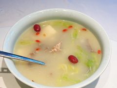 白菜豆腐鸭架汤-真地道京味府·鲜橙烤鸭·北京菜(朝外大街东大桥店)