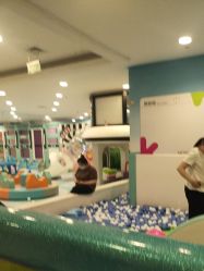 -孩子王童乐园(唐山万达广场店)