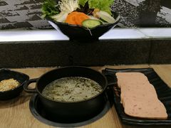 -呷哺呷哺(新世界百货望京店)