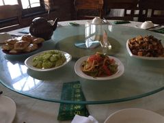 -维吾尔餐厅(宜山路店)