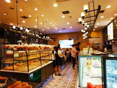 面包甜点陈列柜-面包新语(滨湖万达店)