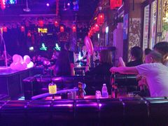-喜鹊音乐酒馆(西街店)