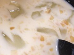 -志龙皇冠吃货椰子铺