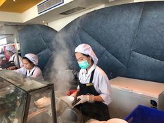 -彩虹云霄酒店76&78层国际自助餐