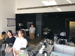 -UNI UNI(环亚凯瑟琳店)