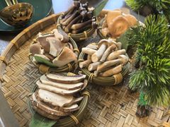 -慢丽江·云南野生菌土鸡锅(付家庄店)