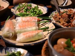-Cuc Gach Quan Restaurant
