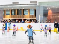 -陈露国际冰上中心(天津嘉里汇店)