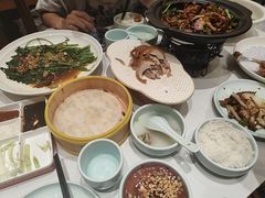-梅利汴京烤鸭•开封豫菜地标店(东大街店)