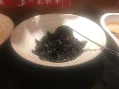 凉拌木耳-在蜀里·一米肥牛老火锅(黄埔店)