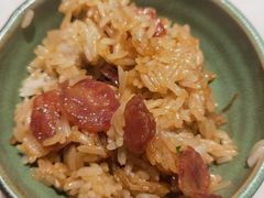 广式腊味煲仔饭-狐狸爱上椰子鸡(滨江星光大道店)