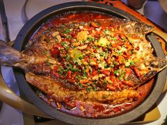 -鸣记脆皮烤鱼(三八广场店)