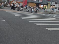 -拉面莊夢語＆中华料理八椿