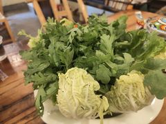 -霄汉牛三鲜湖北砂锅菜(万松园2店)