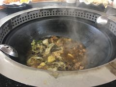 -粘豆包柴火铁锅炖