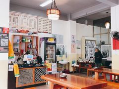 -鸿浩扒猪脚米线