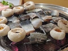 -围炉肉舍•炭烤活鳗•丹东海鲜烤肉(步行街店)