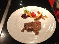 -亚龙湾希尔顿自助餐厅·海鲜·烧烤·沙滩BBQ·现场乐队