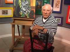 -曼谷杜莎夫人蜡像馆