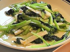 -八府香鸭·啫啫煲(华山路店)