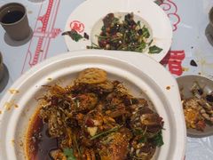 -肥肥虾庄·金牌油焖大虾(汉口城市广场店)