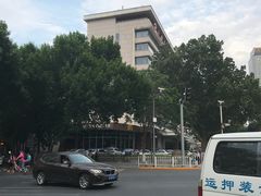 -麦当劳(南京路2店)
