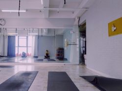 -OM瑜伽教练培训学院