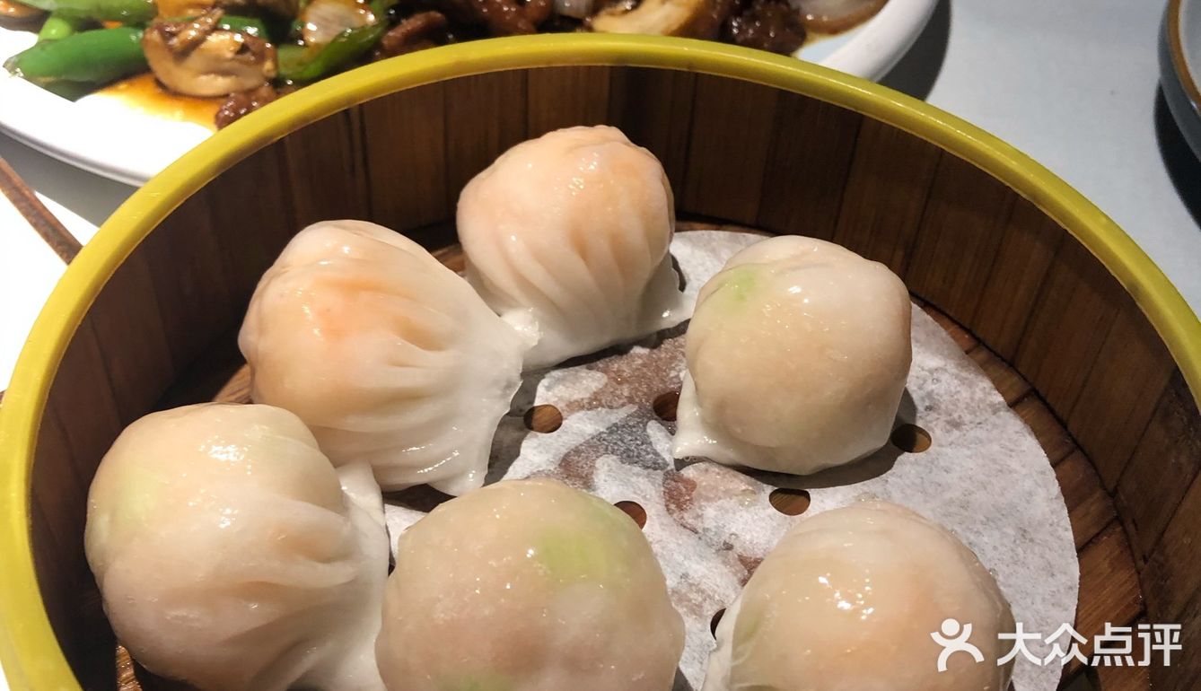我老公直接点了一桌全肉宴,把我和外婆吃得脑壳好晕