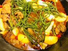 铁锅炖大公鸡半只-粗粮人家·东北菜(洋桥店)