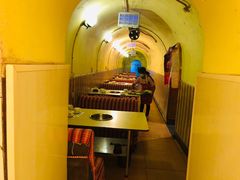 -洞庭洲·防空洞火锅·烧烤·铜锅涮肉(新百广场店)