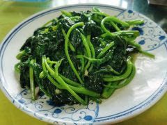 蒜蓉地瓜叶-莲花公园煎蟹(总店)