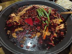 -黄潇洒老火锅(九眼桥宏济巷店)