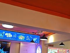 -海盗船. 龙虾烧烤. 酒馆